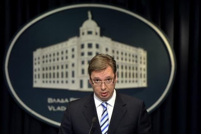 Vučić: Ako Bošnjaci žele sagnuću glavu u Srebrenici Vučić: Ako Bošnjaci žele sagnuću glavu u Srebrenici