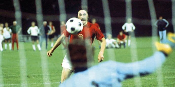 VIDEO: Na današnji dan izvedena prva "panenka"! VIDEO: Na današnji dan izvedena prva "panenka"!