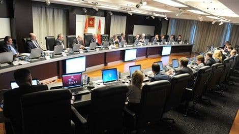 Za vrhunske rezultate sportistima penzije 960 eura, a reprezentaciji nagrada do 300.000 eura Za vrhunske rezultate sportistima penzije 960 eura, a reprezentaciji nagrada do 300.000 eura