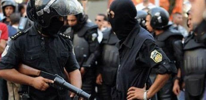 Masakr na plaži u Tunisu, teroristi ubili najmanje 27 osoba Masakr na plaži u Tunisu, teroristi ubili najmanje 27 osoba