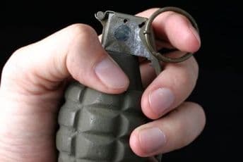 Perović i Mustafa spremali bombaški napad na kuću službenika UIKS-a Perović i Mustafa spremali bombaški napad na kuću službenika UIKS-a