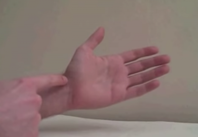 Muka vam je? Pritisnite ovu tačku i spriječićete povraćanje Muka vam je? Pritisnite ovu tačku i spriječićete povraćanje