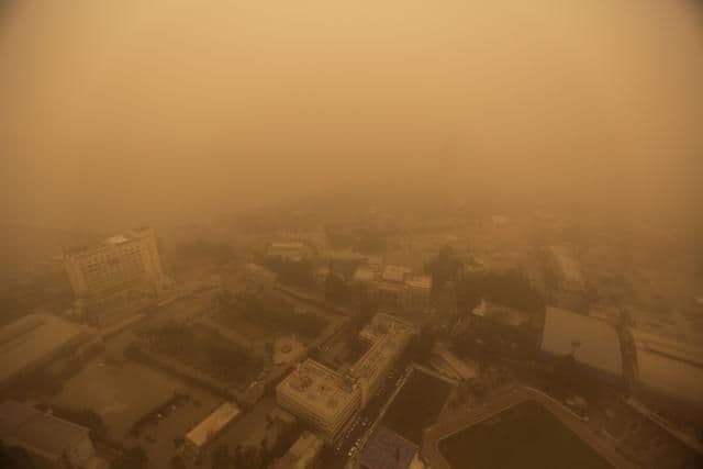 Egipat: Zemljotres od 5,2 stepena i pješčana oluja Egipat: Zemljotres od 5,2 stepena i pješčana oluja