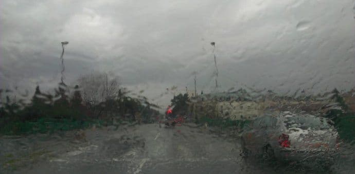 Danas kiša i pljuskovi, od utorka sunčano i toplije Danas kiša i pljuskovi, od utorka sunčano i toplije