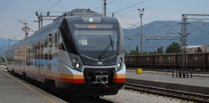 Šteta od kamenovanja novih vozova 77.000 eura Šteta od kamenovanja novih vozova 77.000 eura