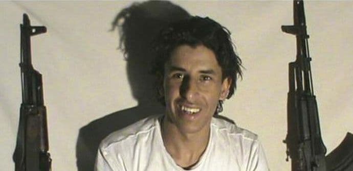 Iza maske mirnog mladića krio se masovni ubica Iza maske mirnog mladića krio se masovni ubica