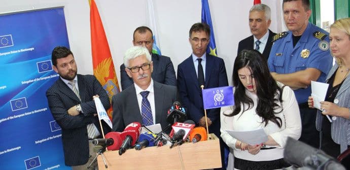 Delegacija EU u Crnoj Gori uručila terenska vozila MUP-u Delegacija EU u Crnoj Gori uručila terenska vozila MUP-u