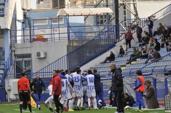 Skupština Budućnosti nije završena, "plavi" i dalje bez uprave Skupština Budućnosti nije završena, "plavi" i dalje bez uprave