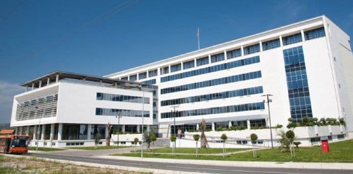 Ostalo još dva dana za upis na prvu godinu studija na UDG-u Ostalo još dva dana za upis na prvu godinu studija na UDG-u