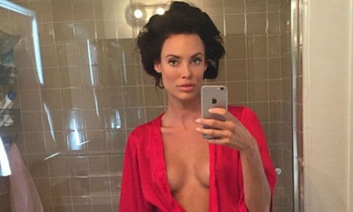 Najvjernija kopija Anđeline Džoli Najvjernija kopija Anđeline Džoli