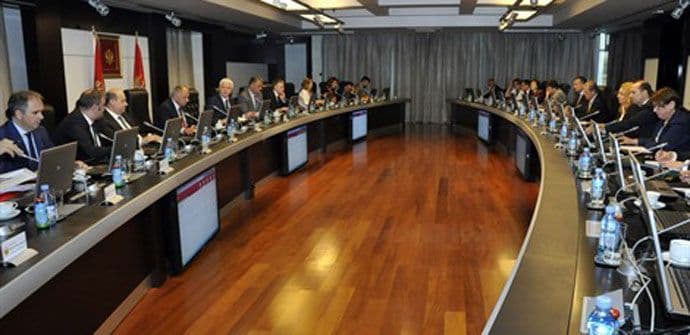 Vlada: I dalje problem smanjenje broja zaposlenih u javnom sektoru Vlada: I dalje problem smanjenje broja zaposlenih u javnom sektoru