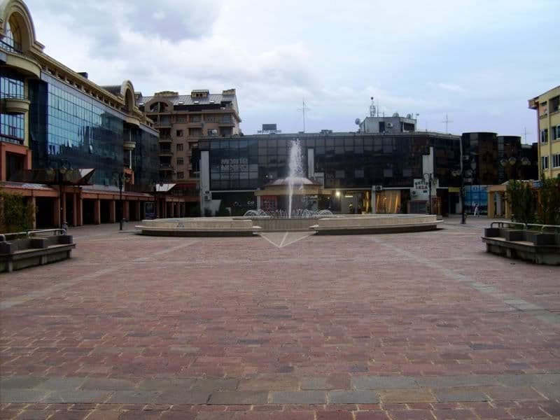 PODGORICA: Pretučen Veselin Mujović u bašti restorana Đardino PODGORICA: Pretučen Veselin Mujović u bašti restorana Đardino