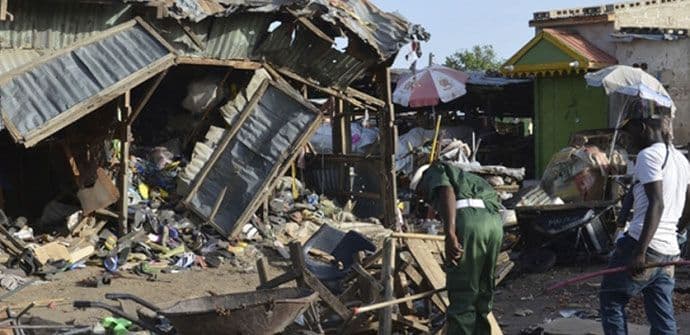 Djevojčica aktivirala bombu u džamiji u Nigeriji, 15 mrtvih Djevojčica aktivirala bombu u džamiji u Nigeriji, 15 mrtvih