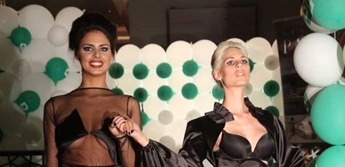 Maja Krsmanović predstavila kolekciju: Ženski kostim kroz istoriju Maja Krsmanović predstavila kolekciju: Ženski kostim kroz istoriju