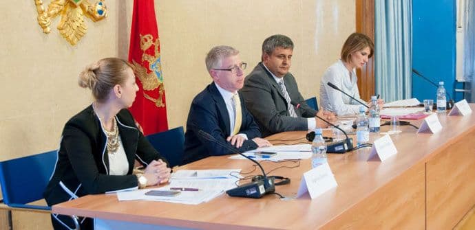 Crna Gora ispunila početna mjerila za otvaranje pregovora u poglavljima 15 i 19 Crna Gora ispunila početna mjerila za otvaranje pregovora u poglavljima 15 i 19