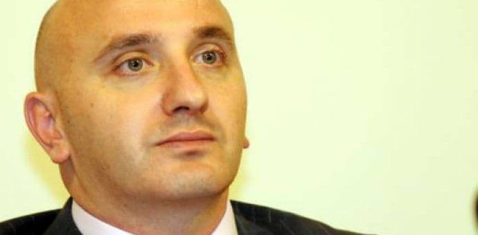 Zeković: Primjenom policijskih ovlašćenja povređena prava  A.T. iz Podgorice Zeković: Primjenom policijskih ovlašćenja povređena prava  A.T. iz Podgorice