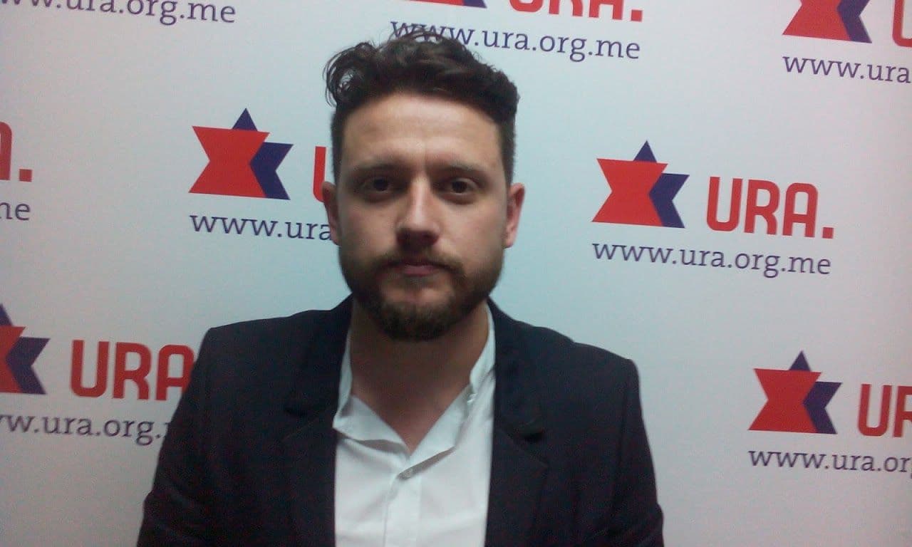 URA: Vlast tjera omladinu iz Crne Gore URA: Vlast tjera omladinu iz Crne Gore