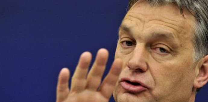 Mađarski parlament odobrio podizanje zida na granici sa Srbijom Mađarski parlament odobrio podizanje zida na granici sa Srbijom