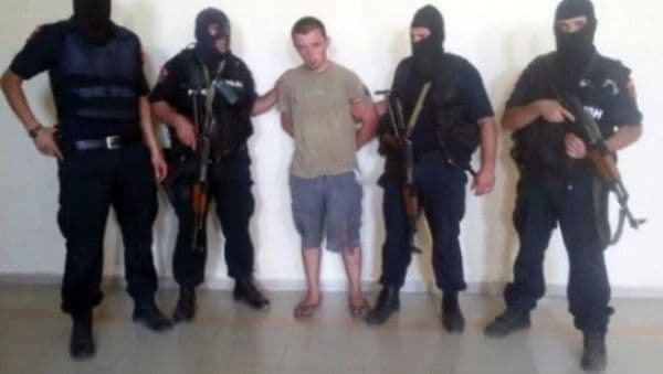 Pogledajte kako izgleda Albanac osumnjičen da je ubio češke turiste Pogledajte kako izgleda Albanac osumnjičen da je ubio češke turiste