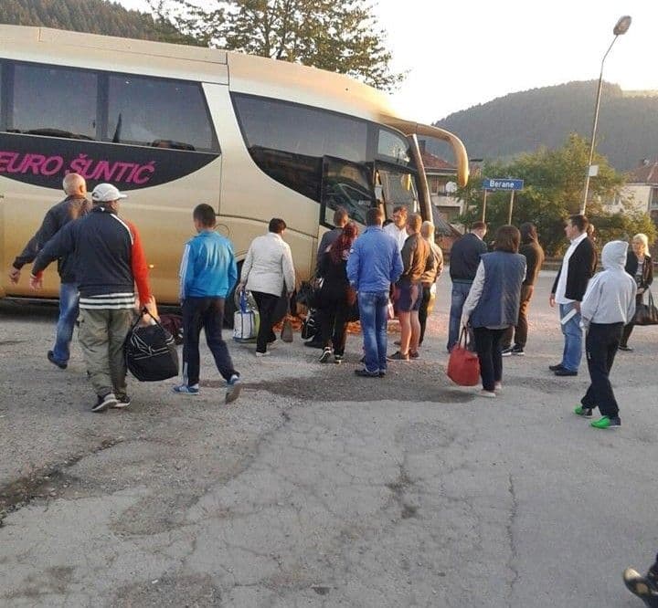 Crnu Goru napustilo više od 2.000 djece Crnu Goru napustilo više od 2.000 djece