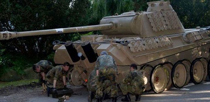 Zaplijenjen tenk iz Drugog svjetskog rata Zaplijenjen tenk iz Drugog svjetskog rata