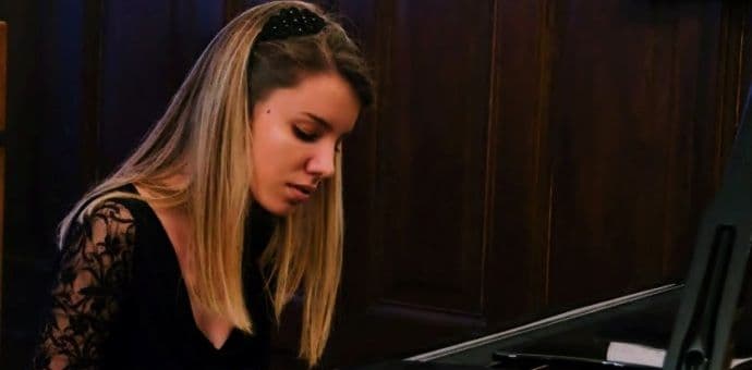 Veče Bobane Dabović u Modernoj galeriji u Budvi Veče Bobane Dabović u Modernoj galeriji u Budvi