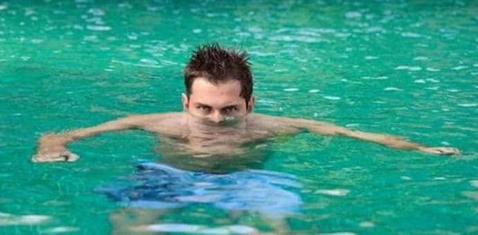 ČEŠKA: Struja udarila u bazen pun kupača ČEŠKA: Struja udarila u bazen pun kupača