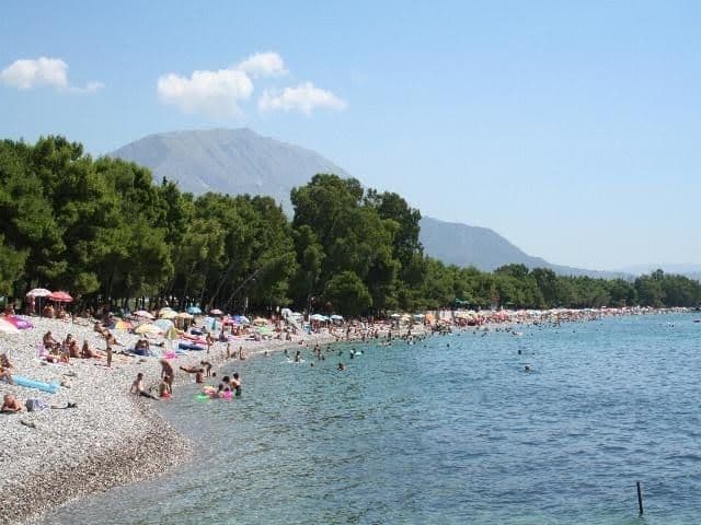 Ugostitelji i zakupci plaža: Gosti se kupaju i sunčaju, ali slabo troše Ugostitelji i zakupci plaža: Gosti se kupaju i sunčaju, ali slabo troše