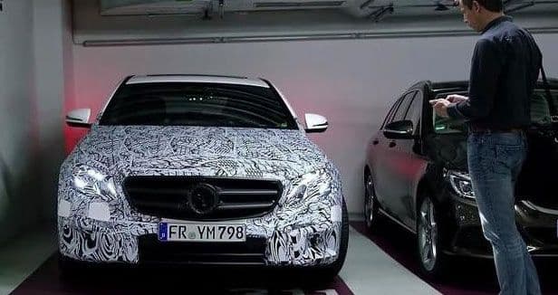 Nova Mercedes E-Klasa će se sama parkirati (VIDEO) Nova Mercedes E-Klasa će se sama parkirati (VIDEO)