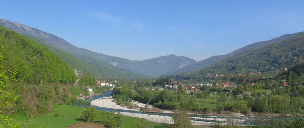 Novac dobijen za duševnu bol zbog NATO bombardovanja u Murinu moraju da vrate Novac dobijen za duševnu bol zbog NATO bombardovanja u Murinu moraju da vrate