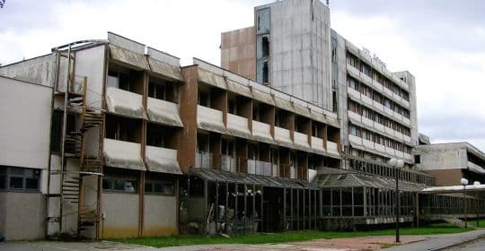 Van funkcije 20 hotela, gubimo 30 miliona eura i 2.500 radnih mjesta!  Van funkcije 20 hotela, gubimo 30 miliona eura i 2.500 radnih mjesta!