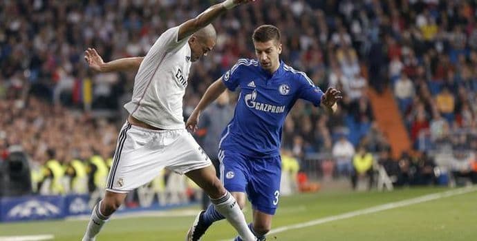 Juve nudi 13 miliona za Nastasića Juve nudi 13 miliona za Nastasića