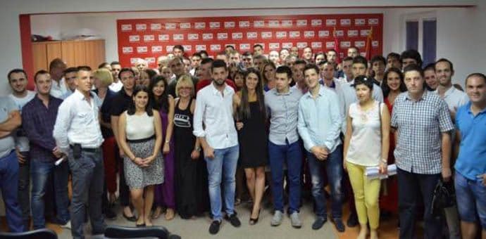 FOM SDP: Pravda za sve one kojima je nož zla nanio rezove i bol FOM SDP: Pravda za sve one kojima je nož zla nanio rezove i bol