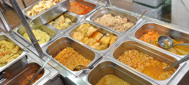 Bakterije u gotovim jelima: Inspekcija kaznila „Maksi“ i „Merkator“  Bakterije u gotovim jelima: Inspekcija kaznila „Maksi“ i „Merkator“