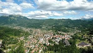 Kolašin: Mladića prebio pa mu motornom šegom kidao prst Kolašin: Mladića prebio pa mu motornom šegom kidao prst