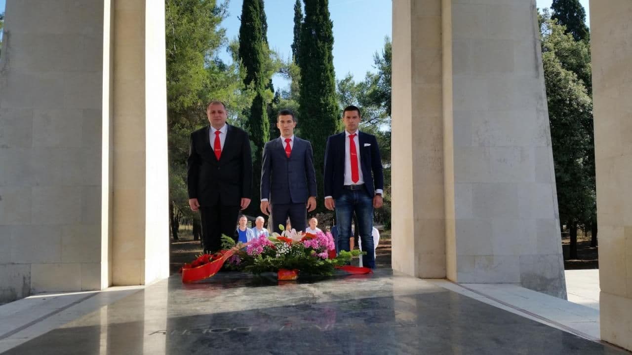 Demokrate: Idući Dan državnosti da dočekamo sa boljim ljudima na čelu države Demokrate: Idući Dan državnosti da dočekamo sa boljim ljudima na čelu države