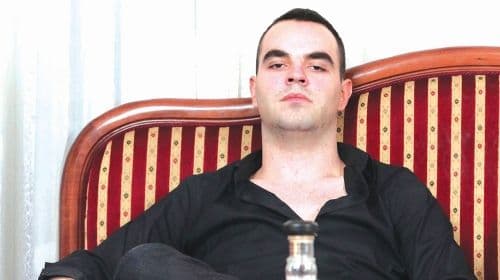 Brutalno pretučen pjevač grupe „Elitni odredi“ Brutalno pretučen pjevač grupe „Elitni odredi“