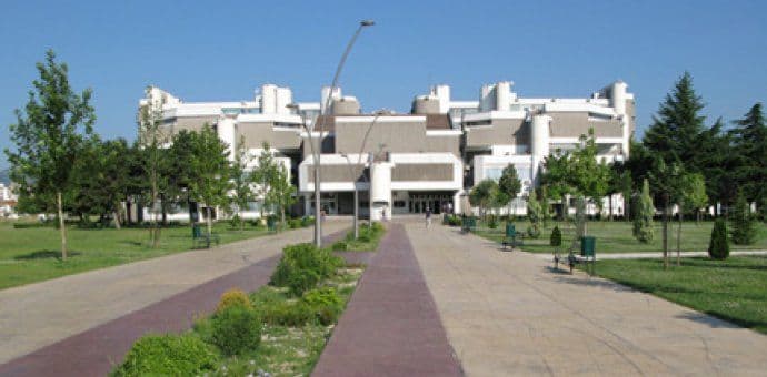 Farmaceuti protiv integracije sa Medicinskim fakultetom Farmaceuti protiv integracije sa Medicinskim fakultetom