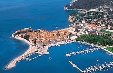 Budva: Protest zbog visokih cijena vode Budva: Protest zbog visokih cijena vode