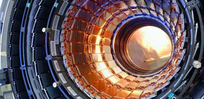 U CERN-u otkrivena nova čestica – pentakvark! U CERN-u otkrivena nova čestica – pentakvark!