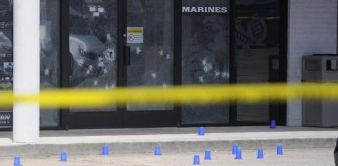 SAD: Ubijena četiri marinca, napadač likvidiran SAD: Ubijena četiri marinca, napadač likvidiran