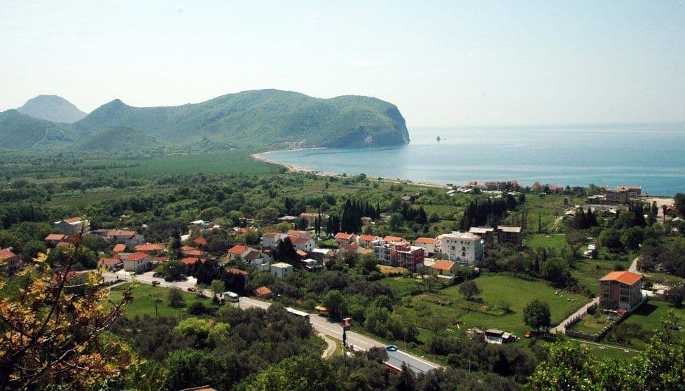 Strancima 1,27 miliona kvadrata zemlje u Crnoj Gori Strancima 1,27 miliona kvadrata zemlje u Crnoj Gori