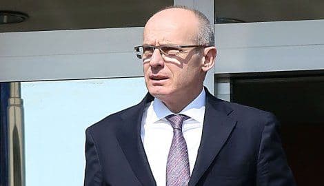 Muž osumnjičene za napad na Beka pobjegao iz Beograda Muž osumnjičene za napad na Beka pobjegao iz Beograda