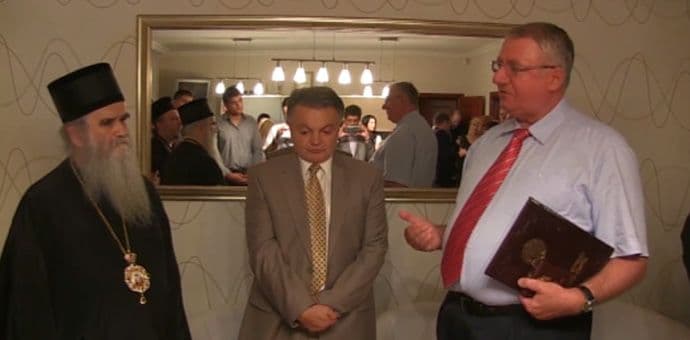 Zakon ne štiti imena i ličnosti koje simbolizuju Crnu Goru Zakon ne štiti imena i ličnosti koje simbolizuju Crnu Goru