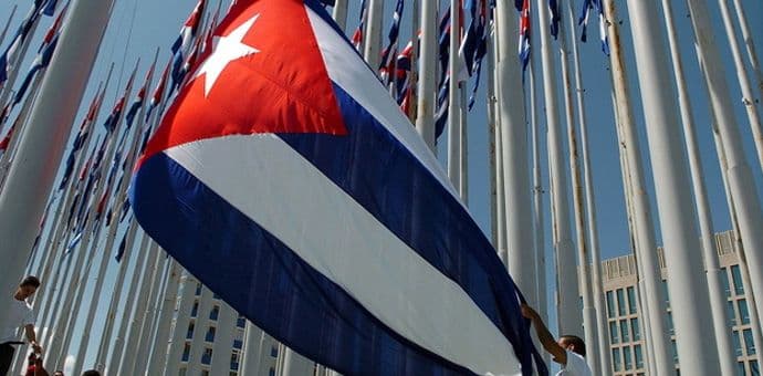 Kubanska zastava nakon 50 godina ponovo u Vašingtonu Kubanska zastava nakon 50 godina ponovo u Vašingtonu