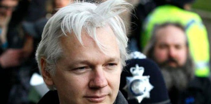 Asanž spreman da svjedoči Njemcima o špijunaži SAD Asanž spreman da svjedoči Njemcima o špijunaži SAD