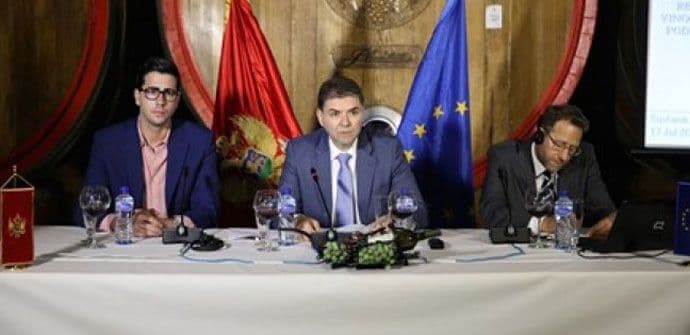 Predstavljen projekat rejonizacije vinogradarskog područja  Predstavljen projekat rejonizacije vinogradarskog područja