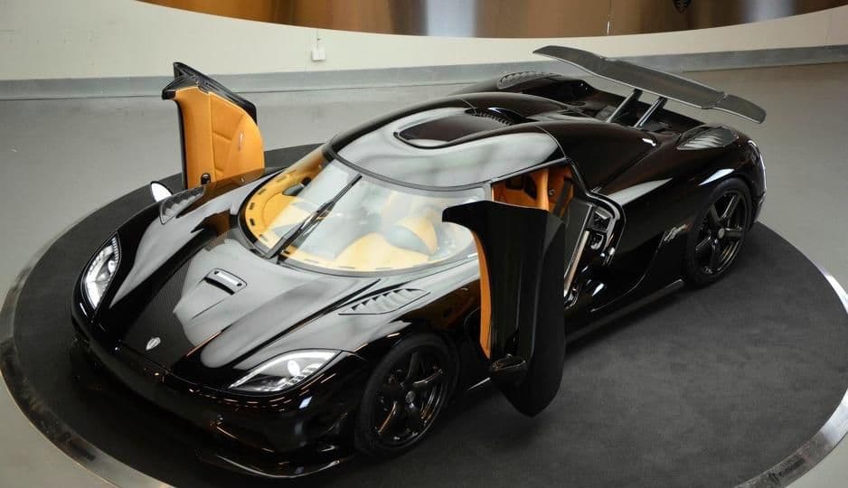 Posljednji proizvedeni Koenigsegg Agera R se prodaje za 1,98 miliona eura Posljednji proizvedeni Koenigsegg Agera R se prodaje za 1,98 miliona eura