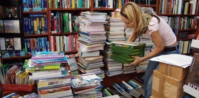 Glavni grad će dati besplatne udžbenike za podgoričke prvake Glavni grad će dati besplatne udžbenike za podgoričke prvake