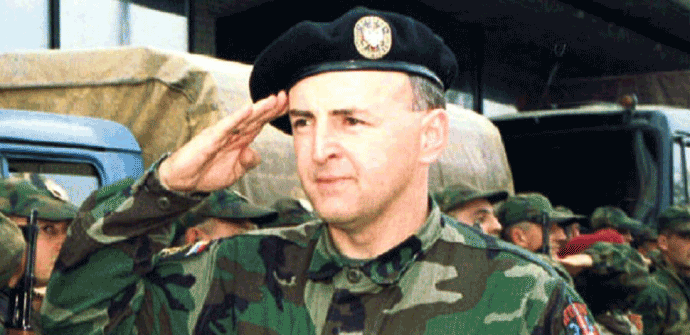 "Arkan Hrvatskoj prodao 12 šlepera oružja i videozapis masakra na Ovčari" "Arkan Hrvatskoj prodao 12 šlepera oružja i videozapis masakra na Ovčari"